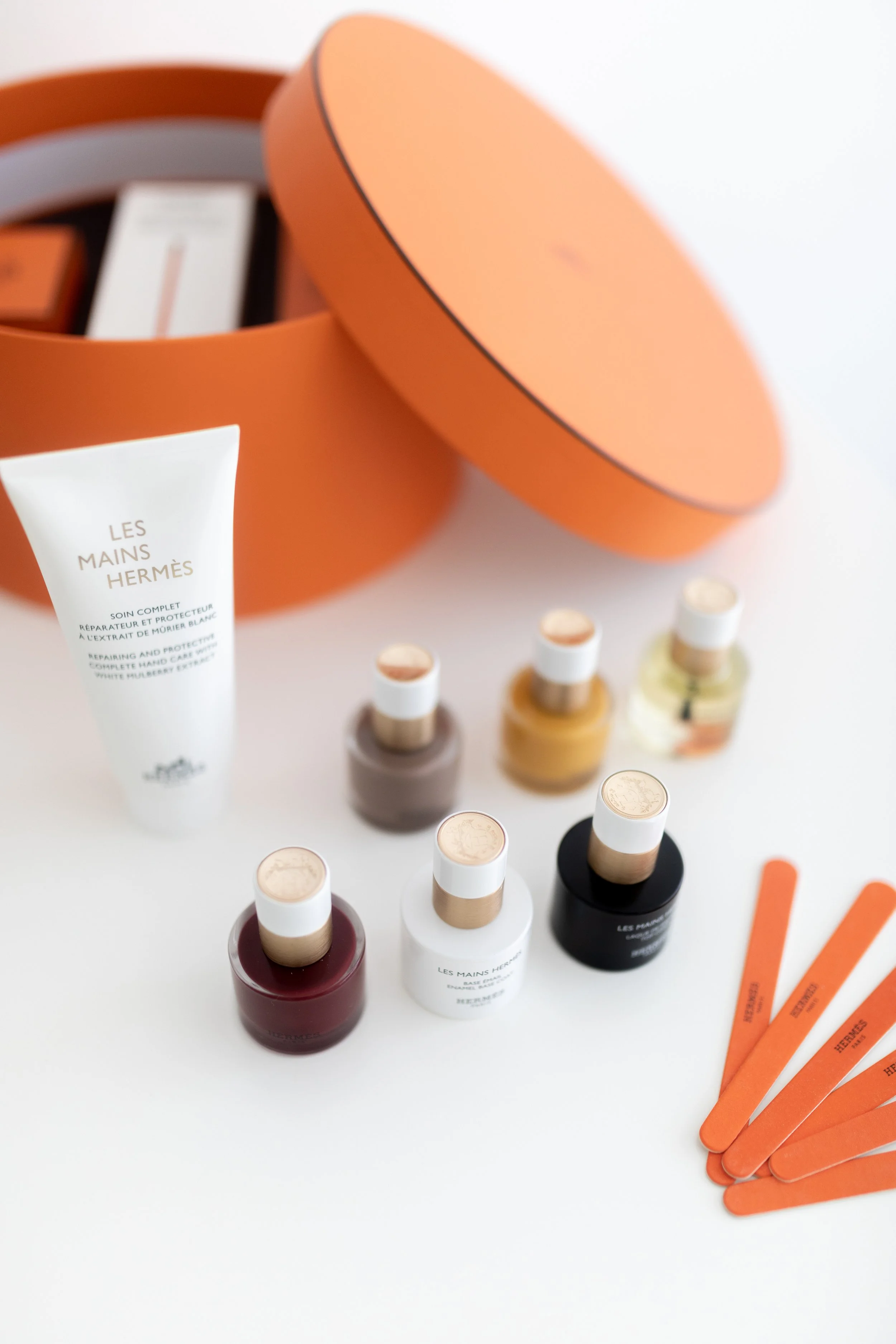 Les Mains Hermès — MUSINGS OF LI CHI PAN